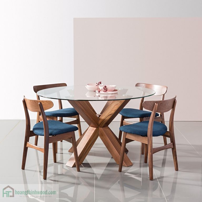 Bàn Ăn Gỗ Tự Nhiên 05